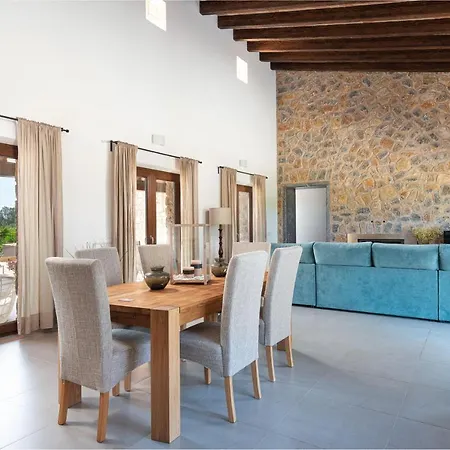 Villa Bellpuig 4 *